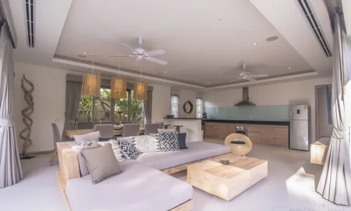 Удобная вилла с 3 спальнями и с видом на бассейн в проекте Зе Резиденс Бангтао, на пляже Бангтао/Лагуна