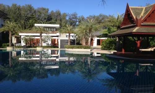 Потрясающие апартаменты с 3 спальнями и с видом на бассейн, не далеко от моря в проекте Перл оф Найтон, на пляже Найтон