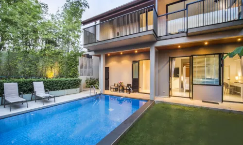 Сказочная вилла с 3 спальнями и с видом на бассейн в проекте Пхурисала, на пляже Бангтао/Лагуна