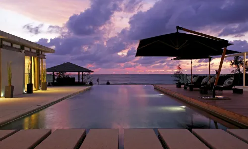 Потрясающая вилла премиум класса с 6 спальнями и с видом на море в проекте Сава виллаc, на пляже Натай