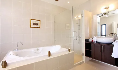 Прекрасная вилла с 7 спальнями в проекте Зе Виллас, на пляже Найхарн