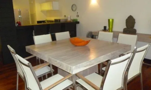 Комфортабельные апартаменты с 3 спальнями и с видом на сад, не далеко от моря в проекте Чом Таван, на пляже Бангтао/Лагуна