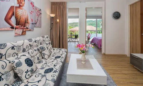 Восхитительные апартаменты с 1 спальней и с видом на город в проекте Ката Озон, на пляже Ката