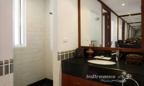 Восхитительная вилла с 3 спальнями и с видом на море в проекте Катаманда, на пляже Ката