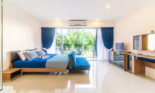 Модные апартаменты с 1 спальней и с видом на бассейн в проекте Карон Чик, на пляже Карон