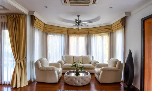 Восхитительная вилла с 4 спальнями и с видом на бассейн, на пляже Май  Кхао