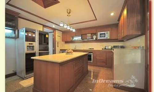 Комфортабельная вилла с 4 спальнями и с видом на бассейн в проекте Лагуна Хомс, на пляже Бангтао/Лагуна