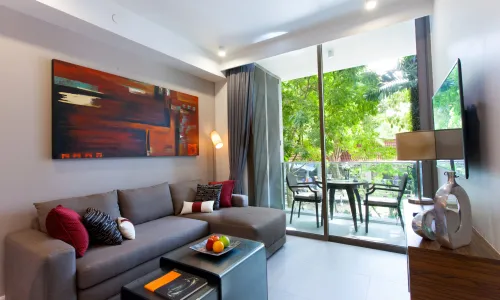 Шикарные апартаменты с 1 спальней и с видом на город, на пляже Бангтао/Лагуна