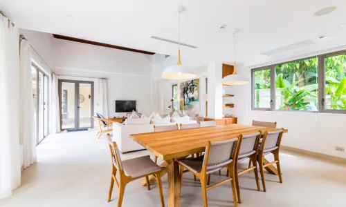 Удобная вилла с 4 спальнями и с видом на бассейн в проекте Сайтан, на пляже Бангтао/Лагуна