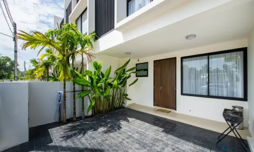 Комфортабельный таунхаус с 3 спальнями и с видом на сад в проекте Лагуна Парк, на пляже Бангтао/Лагуна