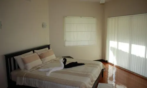 Роскошная вилла с 2 спальнями и с видом на бассейн в проекте Лох Палм, на пляже Кату