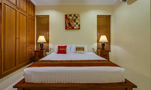 Прекрасная вилла с 3 спальнями и с видом на бассейн, не далеко от моря, на пляже Чалонг