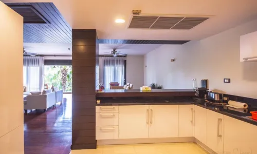 Прекрасные апартаменты с 3 спальнями и с видом на сад, не далеко от моря в проекте Чом Таван, на пляже Бангтао/Лагуна