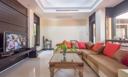 Сногсшибательная вилла с 3 спальнями и с видом на бассейн, не далеко от моря в проекте Чом Таван, на пляже Бангтао/Лагуна