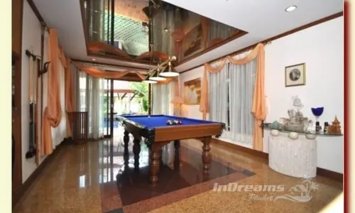 Комфортабельная вилла с 4 спальнями и с видом на бассейн в проекте Лагуна Хомс, на пляже Бангтао/Лагуна