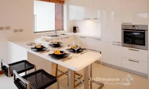 Комфортабельная вилла с 4 спальнями и с видом на море в проекте Катаманда, на пляже Ката