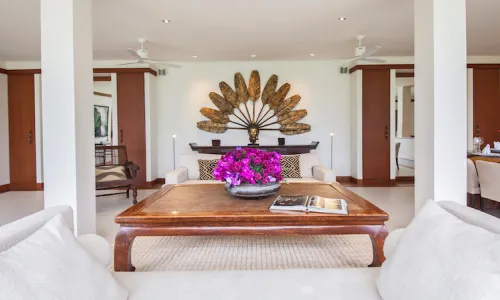 Восхитительная вилла премиум класса с 6 спальнями и с видом на море, на пляже Камала 