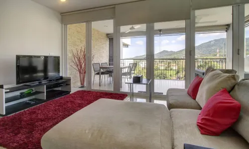 Комфортабельные апартаменты с 2 спальнями и с видом на горы в проекте Сурин Парк, на пляже Сурин