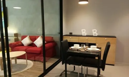 Комфортабельные апартаменты с 1 спальней и с видом на город в проекте Ре Лайф, на пляже Найхарн