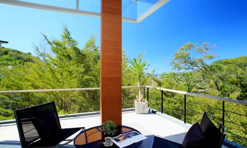 Превосходные апартаменты с 3 спальнями и с видом на горы в проекте Зе Tрис резиденс, на пляже Камала 