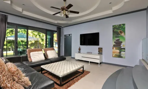 Сногсшибательная вилла с 5 спальнями и с видом на бассейн, на пляже Камала 