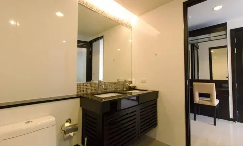 Модные апартаменты с 2 спальнями и с видом на бассейн в проекте Реджент Камала, на пляже Камала 