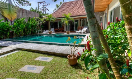 Восхитительная вилла с 3 спальнями и с видом на бассейн, на пляже Найхарн