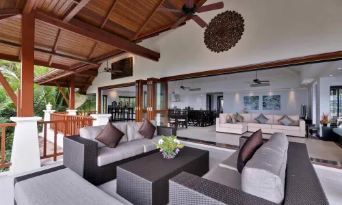 Превосходная вилла премиум класса с 4 спальнями и с видом на море, на пляже Патонг 