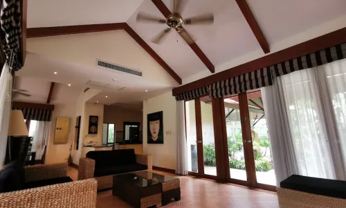 Сказочная вилла с 3 спальнями и с видом на бассейн в проекте Лагуна Хомс, на пляже Бангтао/Лагуна