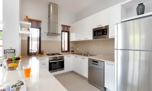 Роскошная вилла с 3 спальнями и с видом на бассейн в проекте Танод Эстэйт, на пляже Бангтао/Лагуна