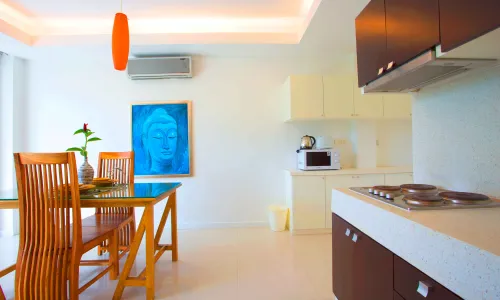 Роскошные апартаменты с 2 спальнями и с видом на горы в проекте Зе Tрис резиденс, на пляже Камала 