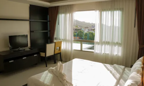 Превосходные апартаменты с 2 спальнями и с видом на город в проекте Реджент Камала, на пляже Камала 