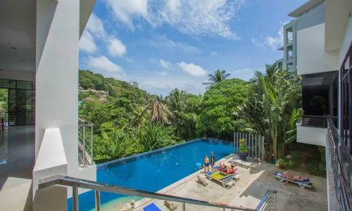 Восхитительные апартаменты с 2 спальнями и с видом на море в проекте Карон Хилл, на пляже Карон