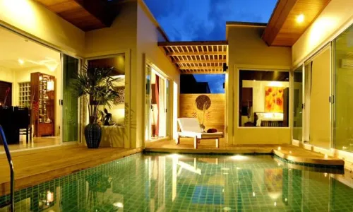 Комфортабельная вилла с 2 спальнями и с видом на бассейн в проекте Прима Вилла Карон, на пляже Карон