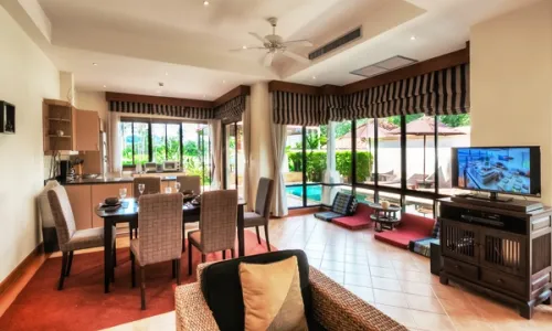 Сногсшибательная вилла с 3 спальнями и с видом на бассейн в проекте Лагуна Линкс, на пляже Бангтао/Лагуна