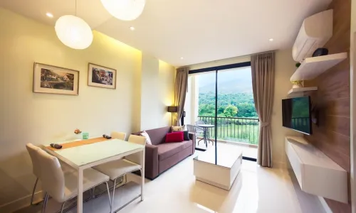 Комфортабельные апартаменты с 2 спальнями и с видом на бассейн в проекте Лаго, на пляже Найхарн