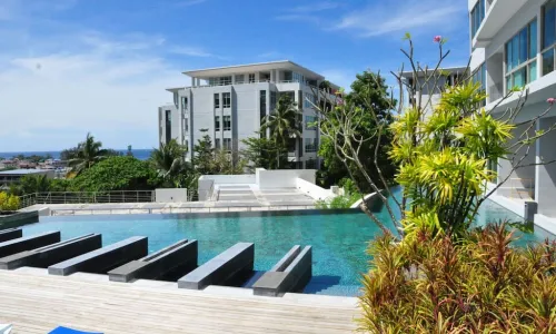 Cтильные апартаменты с 2 спальнями и с видом на море в проекте Карон Хилл, на пляже Карон