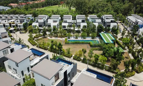 Удобный таунхаус с 2 спальнями и с видом на сад в проекте Лагуна Парк, на пляже Бангтао/Лагуна