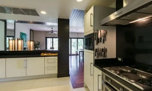 Роскошные апартаменты с 3 спальнями и с видом на сад, не далеко от моря в проекте Чом Таван, на пляже Бангтао/Лагуна