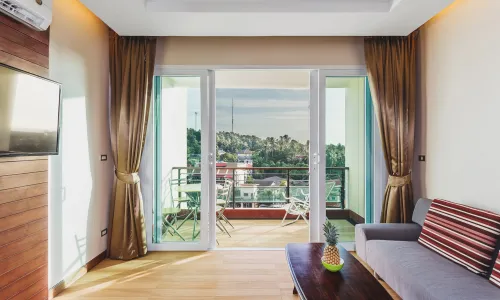 Шикарные апартаменты студия и с видом на море в проекте Си энд Cкай, на пляже Карон