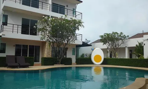 Восхитительные апартаменты с 1 спальней и с видом на бассейн, на пляже Найхарн