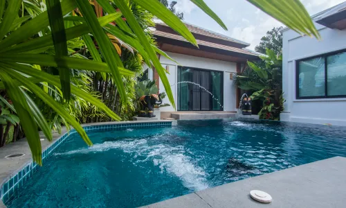 Прекрасная вилла с 3 спальнями и с видом на бассейн, на пляже Найхарн