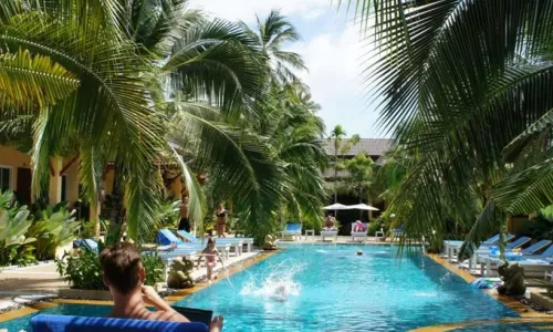 Великолепная вилла с 1 спальней и с видом на бассейн, на пляже Найхарн