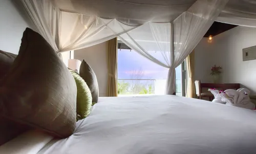 Прекрасная вилла с 4 спальнями и с видом на море в проекте Сурин Хайтс, на пляже Сурин