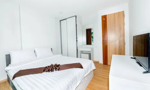 Модные апартаменты с 1 спальней и с видом на город в проекте Ката Озон, на пляже Ката