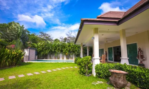 Модная вилла с 2 спальнями и с видом на бассейн, на пляже Найхарн