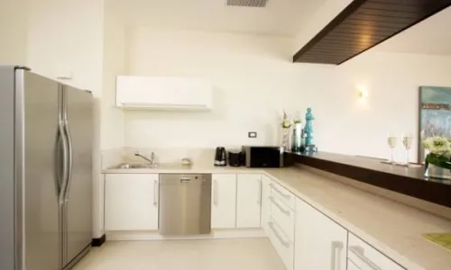 Прекрасные апартаменты с 3 спальнями и с видом на сад, не далеко от моря в проекте Чом Таван, на пляже Бангтао/Лагуна