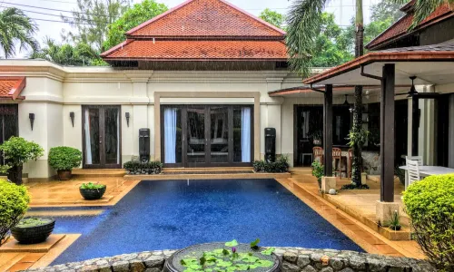 Великолепная вилла с 4 спальнями и с видом на бассейн в проекте Сайтан, на пляже Бангтао/Лагуна