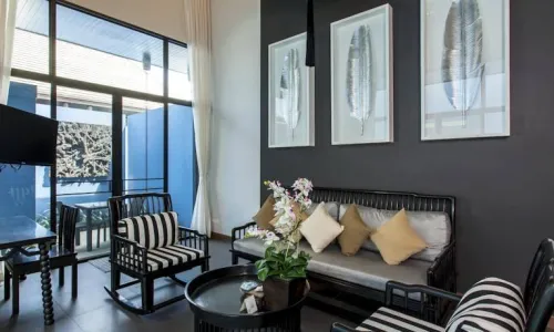 Великолепная вилла с 1 спальней и с видом на бассейн в проекте Ту Виллас Холидей Ориентал Стайл Лайян, на пляже Бангтао/Лагуна