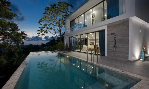 Модная вилла с 4 спальнями и с видом на море в проекте Шуга Вилла Камала, на пляже Камала 